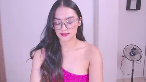 Snapshot of eve_rox18 chatting on 11.21.25 Eve Rox18 online show from 11.21.25