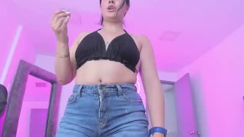 evelin__thompsson online show from 07.29.26