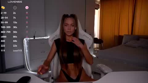 Snapshot of evelina_fox chatting on 07.26.26 Evelina online show from 07.26.26