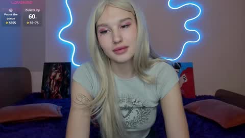 Snapshot of evelinalu chatting on 03.12.25 Evelina online show from 03.12.25