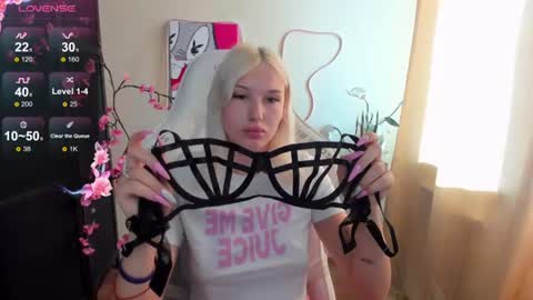 Evelina online show from 07.25.26