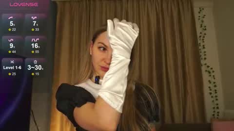 Snapshot of evelineloos chatting on 02.12.26 Eveline online show from 02.12.26