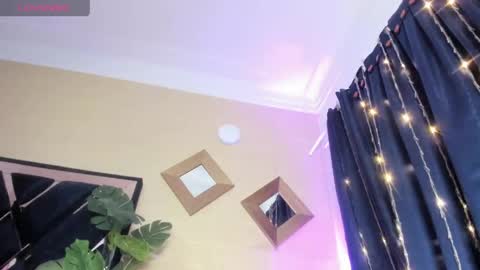 evelyn__rose1 online show from 04.20.26