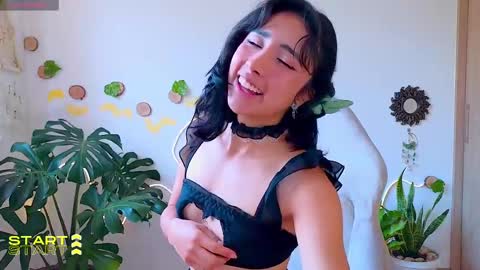 Snapshot of evelyn_chelle chatting on 03.07.25 Im Eve or Chelle Next Stream 191224 online show from 03.07.25