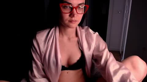 Snapshot of evelyn_gg chatting on 04.17.26 Evelyn online show from 04.17.26