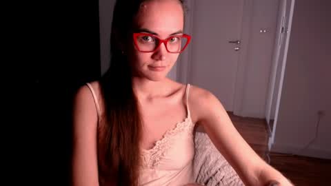 Snapshot of evelyn_gg chatting on 04.23.26 Evelyn online show from 04.23.26