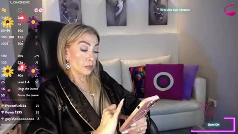 Snapshot of evelynagrey chatting on 02.28.25 EvelynaGrey online show from 02.28.25