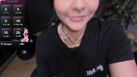  Evelyn  online show from 02.07.26