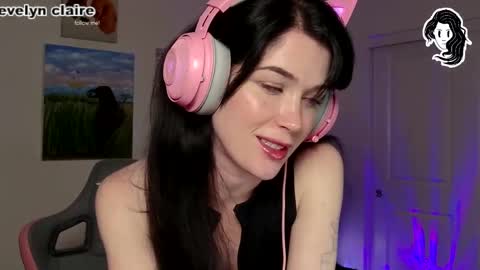 Evelyn Claire online show from 12.24.24