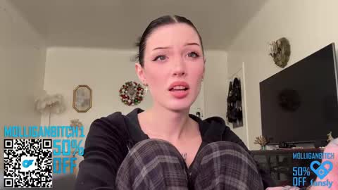 Evelyn online show from 01.17.25