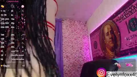 Snapshot of evelynfox_xx chatting on 03.10.25 evelyn Foxx new account online show from 03.10.25