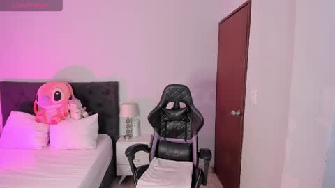 LAURA SOFIA  INDEPENDENT MODEL FOLLOW ME NOW ALMOST 10000 FOLLOWERS online show from 06.04.26