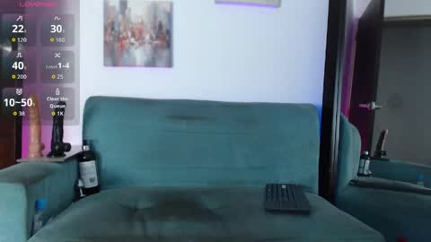 Evelyn martinez  online show from 05.27.26