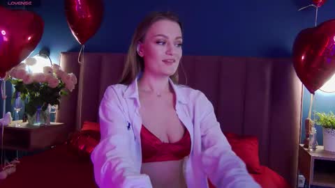 Evelyn online show from 02.15.26