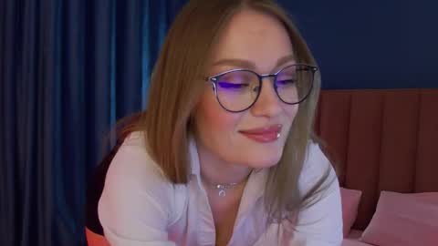 Evelyn online show from 02.24.26