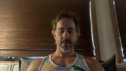 Snapshot of every_day_is_a_holiday chatting on 06.18.26 Every Day Is a Holiday online show from 06.18.26