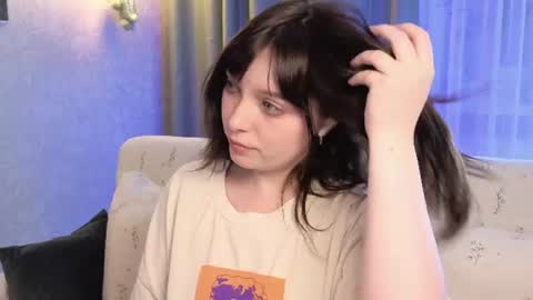 Snapshot of eves_eyes chatting on 07.18.26 Forget me not eve on CB online show from 07.18.26