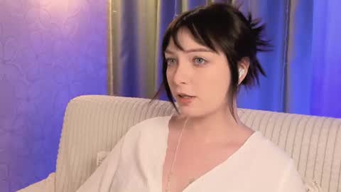 Snapshot of eves_eyes chatting on 07.20.26 Forget me not eve on CB online show from 07.20.26