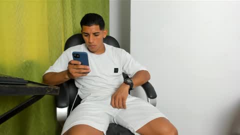 luis online show from 04.28.26