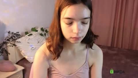 Snapshot of evi_brook chatting on 09.20.25 evi_brook online show from 09.20.25