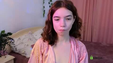 Snapshot of evi_brook chatting on 10.01.25 evi_brook online show from 10.01.25