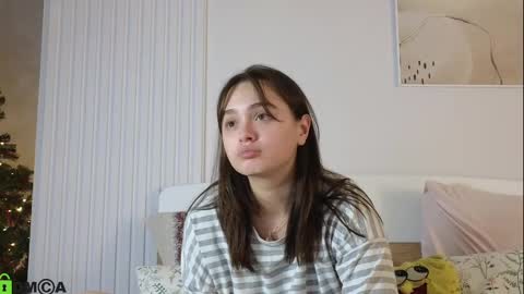 evi_woow online show from 12.01.24