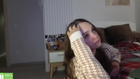 evi_woow online show from 11.16.25