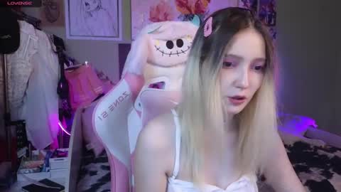 Evie online show from 02.02.25