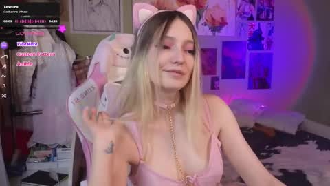 Evie online show from 02.18.25