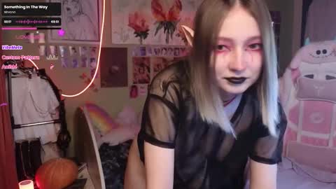 Evie online show from 10.30.25