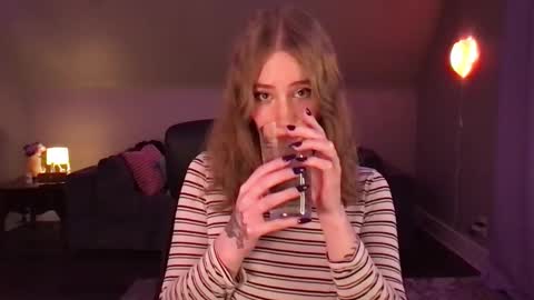 Evie3 online show from 01.06.25