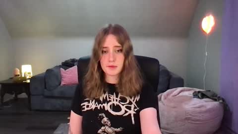 Evie3 online show from 01.18.25