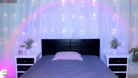 Evolet online show from 02.21.26