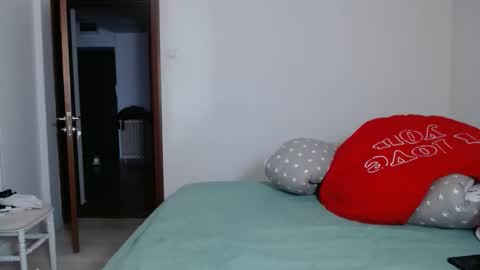 Snapshot of evolett chatting on 04.26.26 ONLYFANS There are legends that in this room all your wishes can come true Private is Open online show from 04.26.26