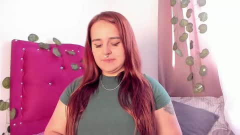 Snapshot of evy_orange1 chatting on 12.03.24 EVY online show from 12.03.24