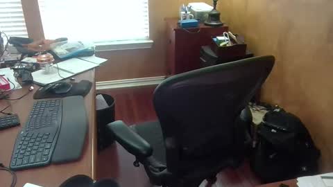 Snapshot of exhibitman69_ldb chatting on 04.21.26 exhibitman69_ldb online show from 04.21.26