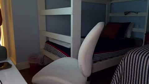 Snapshot of exhibitman69_ldb chatting on 04.30.26 exhibitman69_ldb online show from 04.30.26
