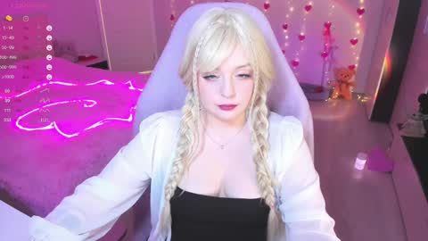 Snapshot of exhoneyangel chatting on 02.10.25 Amy online show from 02.10.25