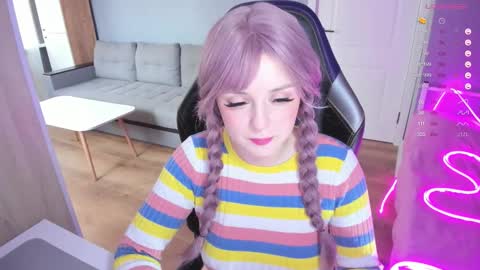 Snapshot of exhoneyangel chatting on 10.10.25 Amy online show from 10.10.25