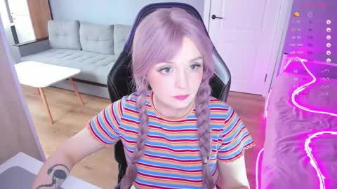 Snapshot of exhoneyangel chatting on 10.22.25 Amy online show from 10.22.25