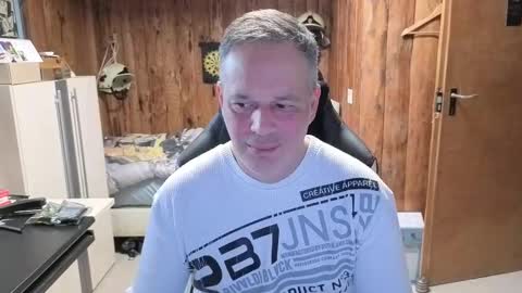 Snapshot of exibe1219 chatting on 01.19.25 exibe1219 online show from 01.19.25