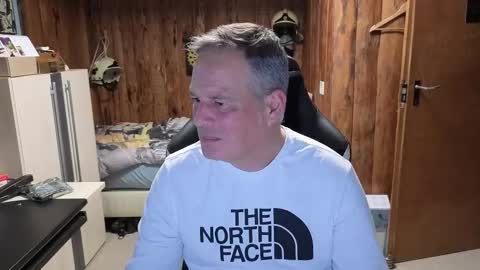 Snapshot of exibe1219 chatting on 01.22.25 exibe1219 online show from 01.22.25