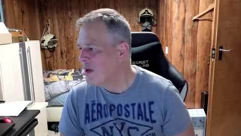 Snapshot of exibe1219 chatting on 02.26.25 exibe1219 online show from 02.26.25