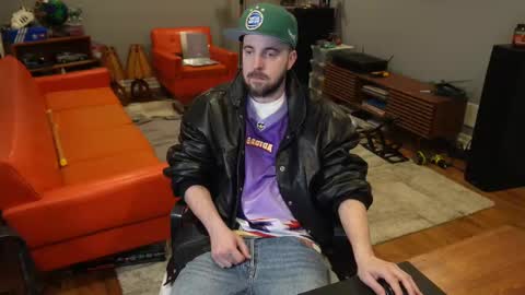 Snapshot of exjockstud chatting on 09.29.25 exjockstud online show from 09.29.25