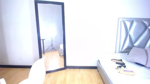 exotic_karmella online show from 11.29.25