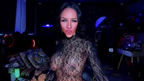 exoticalodia online show from 10.13.25