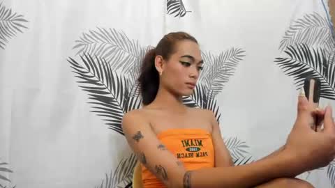 jenny  Laiza online show from 06.20.26
