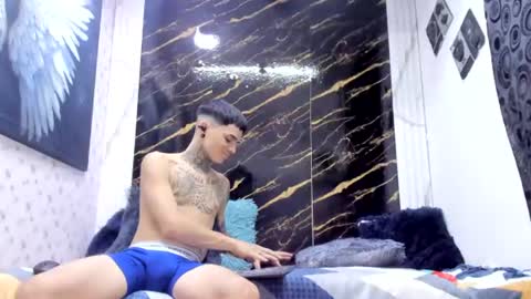 Snapshot of exotichot_couple chatting on 06.18.26 exotichot_couple online show from 06.18.26