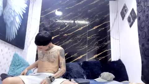 Snapshot of exotichot_couple chatting on 06.25.26 exotichot_couple online show from 06.25.26