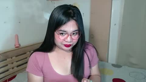 Snapshot of exoticpinayx chatting on 12.10.24 SHANTAL MARIE online show from 12.10.24